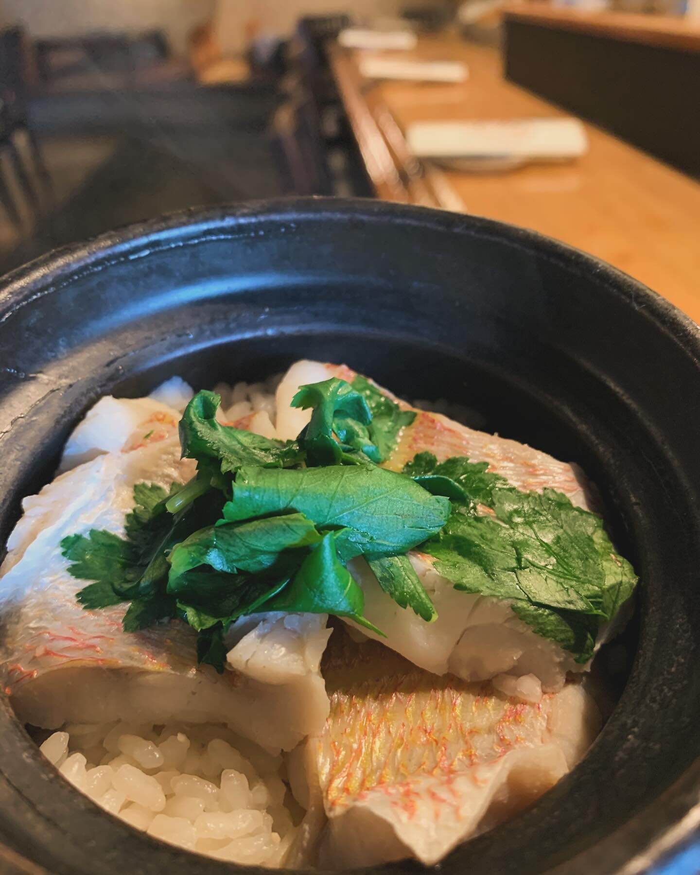 長崎から届いた連子鯛を丸々1匹を贅沢に使って炊き込みご飯作りました️
連子鯛の香りが強く、ご飯全体に美味しい連子鯛を感じられて幸せな料理間違えなしです
 #